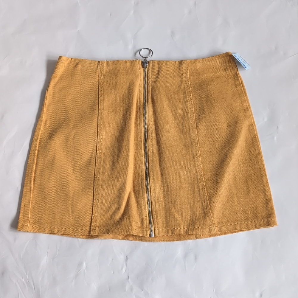 Chloe & Katie Mustard Yellow Front-Zip Mini Skirt